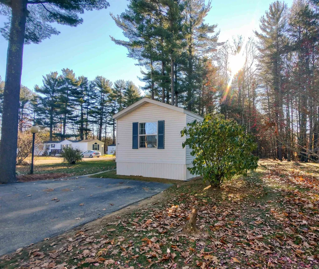 20 Colonial Village Somersworth NH 03878