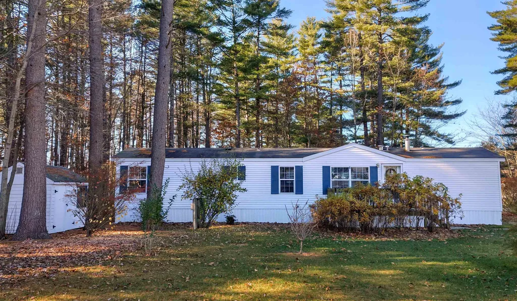 20 Colonial Village Somersworth NH 03878
