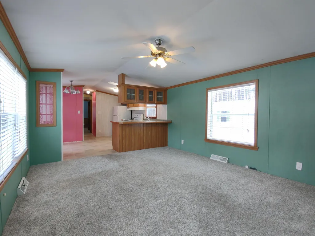 20 Colonial Village Somersworth NH 03878