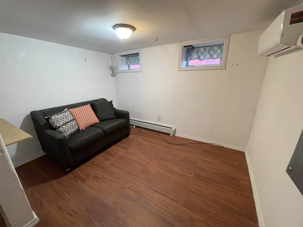 33 Lock Street Nashua NH 03064