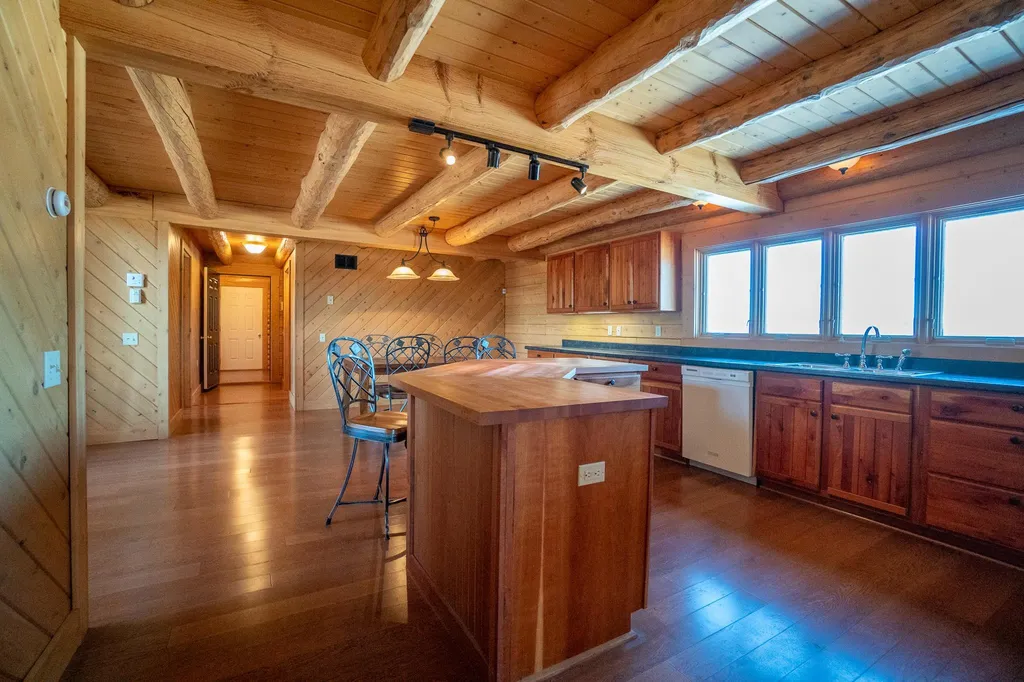 280 Quarter Horse Road Newark VT 05871