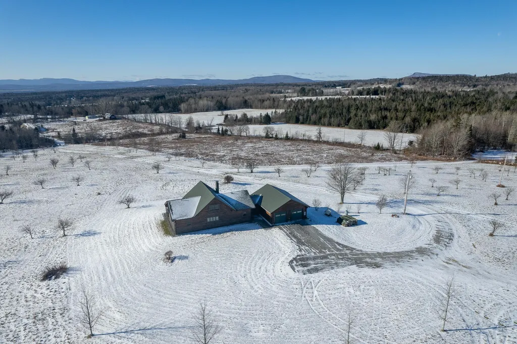 280 Quarter Horse Road Newark VT 05871