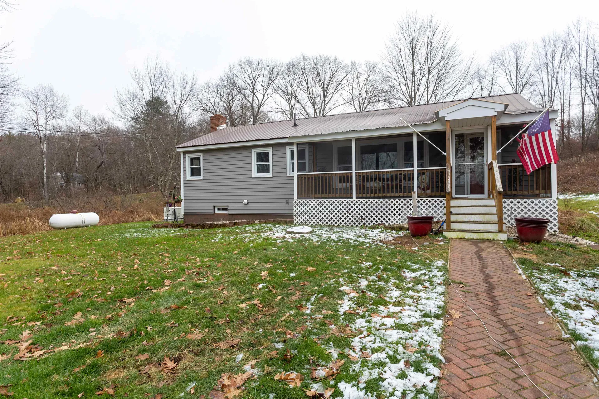 17 Mill Road Derry NH 03038