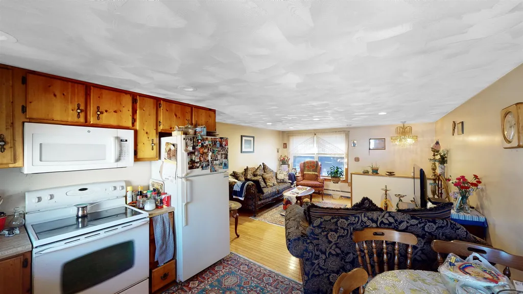 82 Butler Street Salem NH 03079