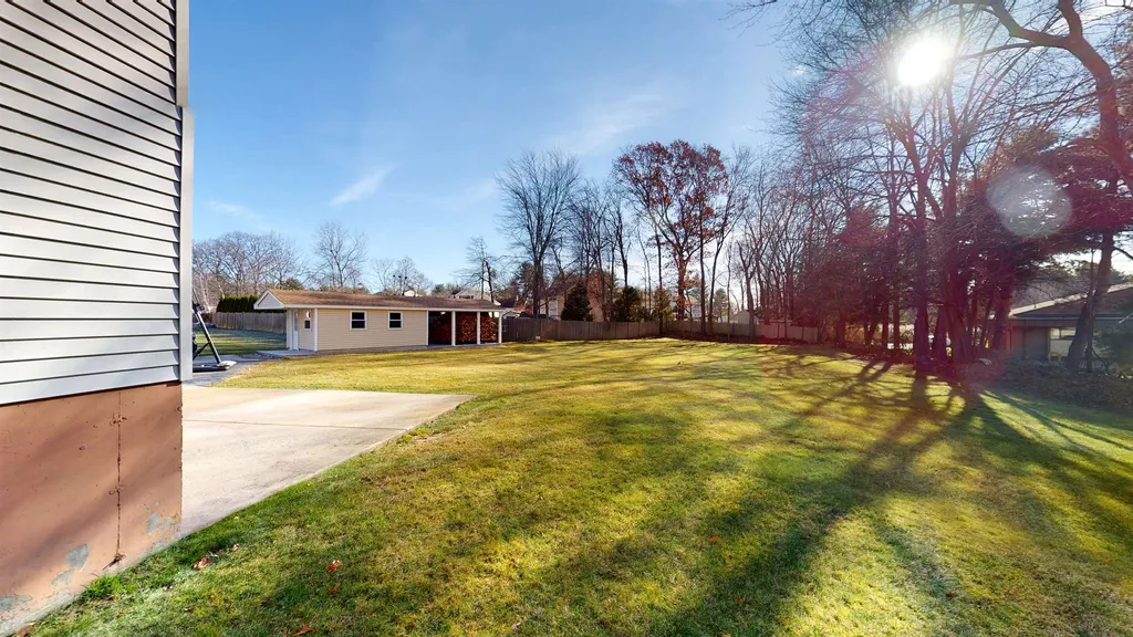 82 Butler Street Salem NH 03079