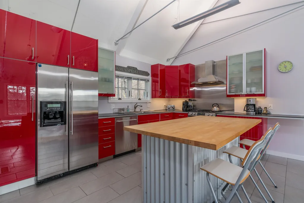 1319 Webster Hill Road Pomfret VT 05053