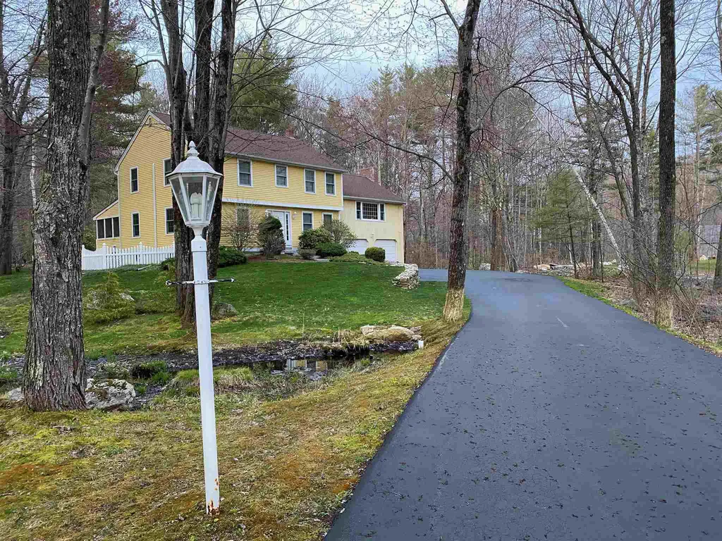 32 Blackbird Drive Bedford NH 03110