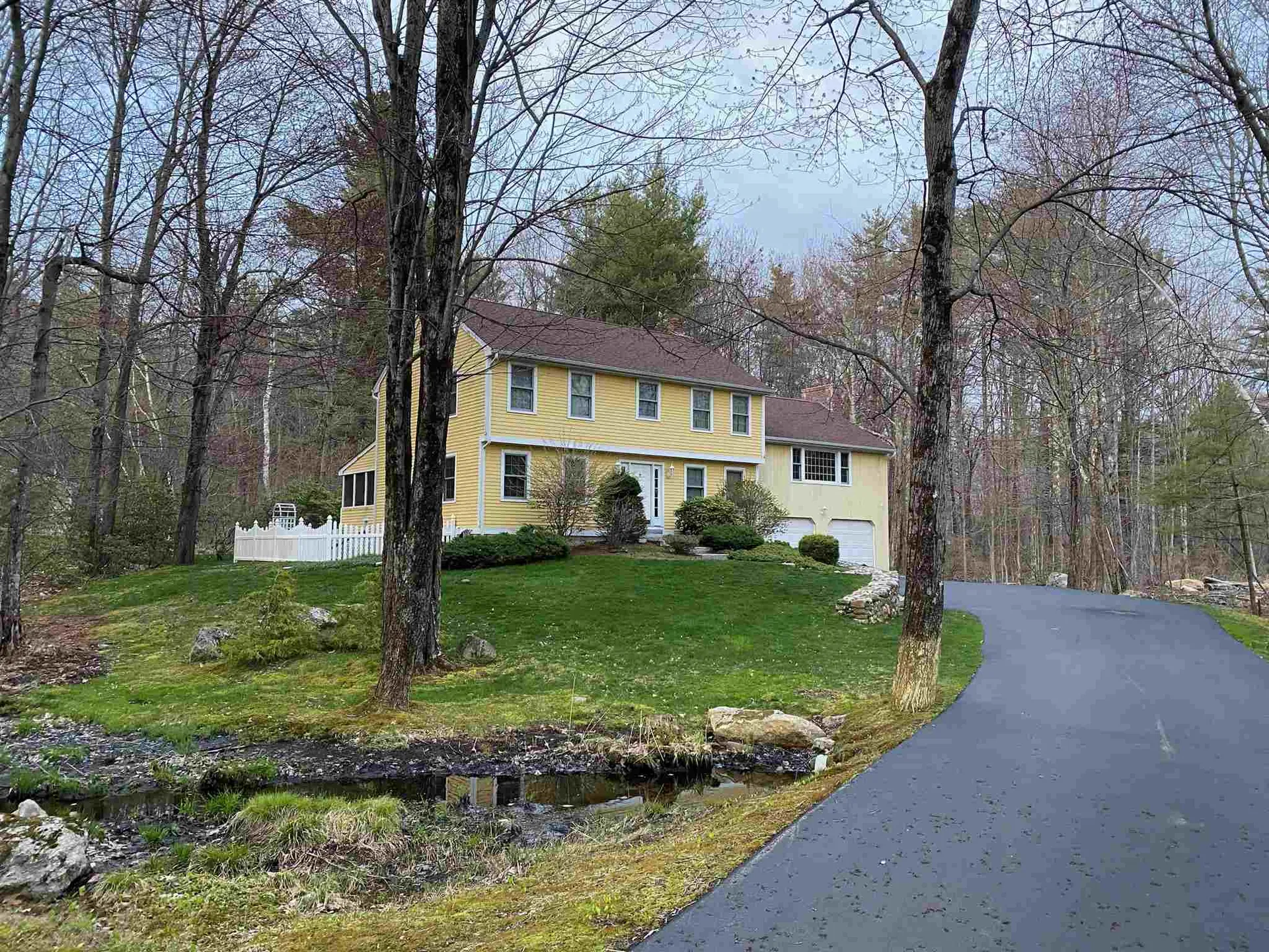 32 Blackbird Drive Bedford NH 03110