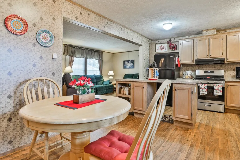 2 Garnet Lane Merrimack NH 03054