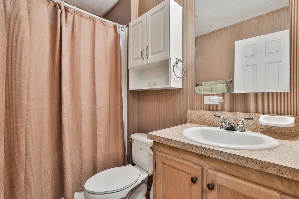 2 Garnet Lane Merrimack NH 03054