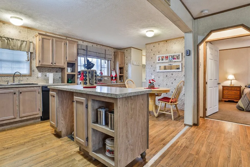 2 Garnet Lane Merrimack NH 03054
