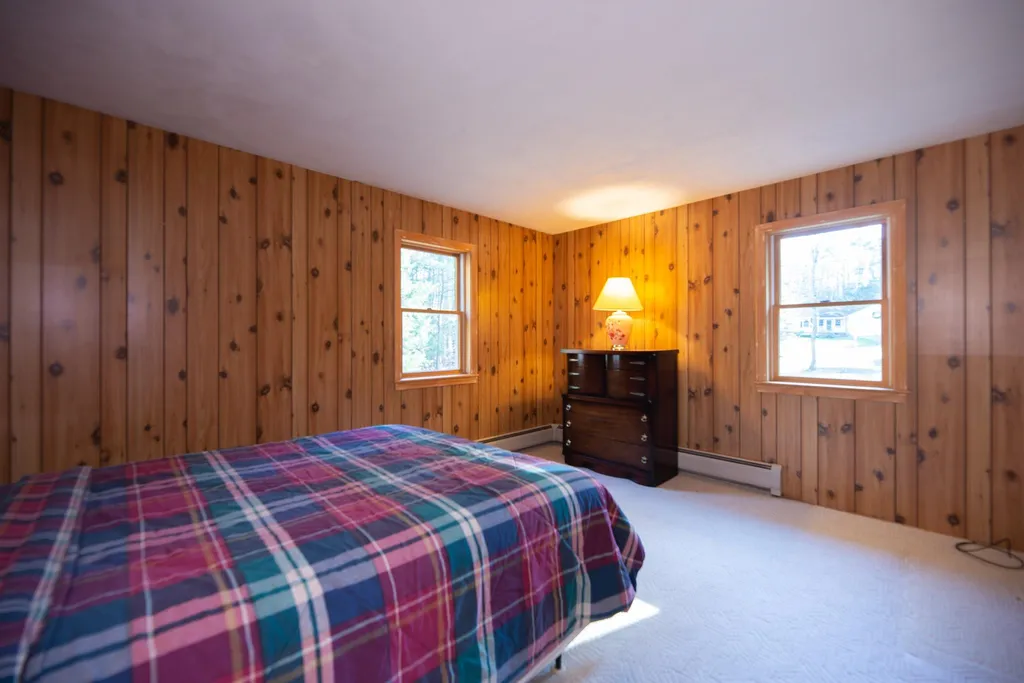 6 Oaklands Road Exeter NH 03833