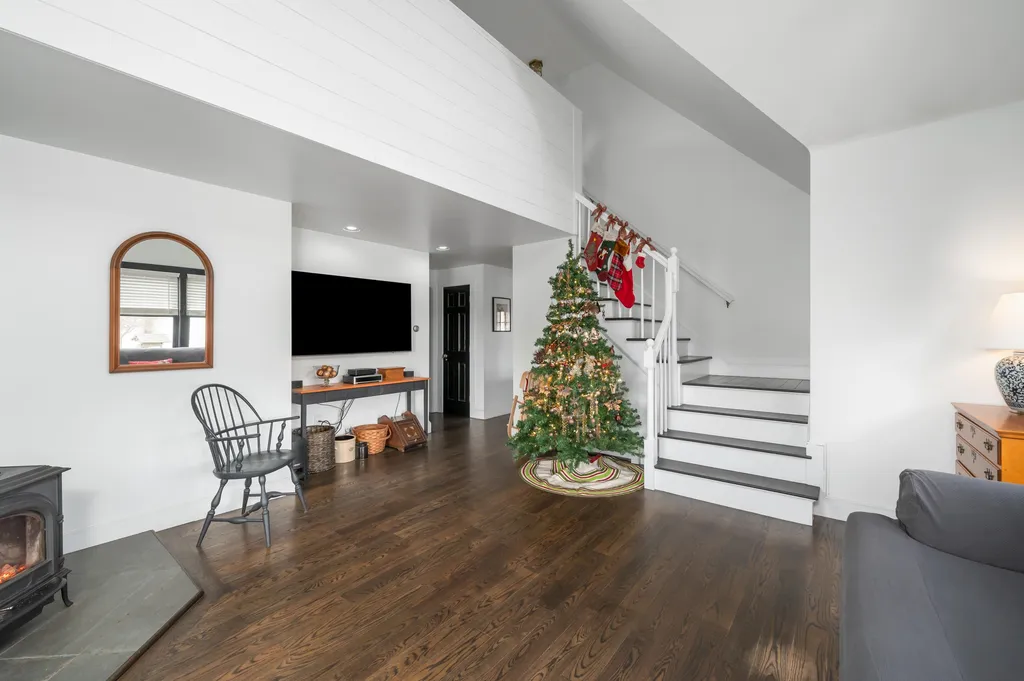 305 Houde Road Eliot ME 03903