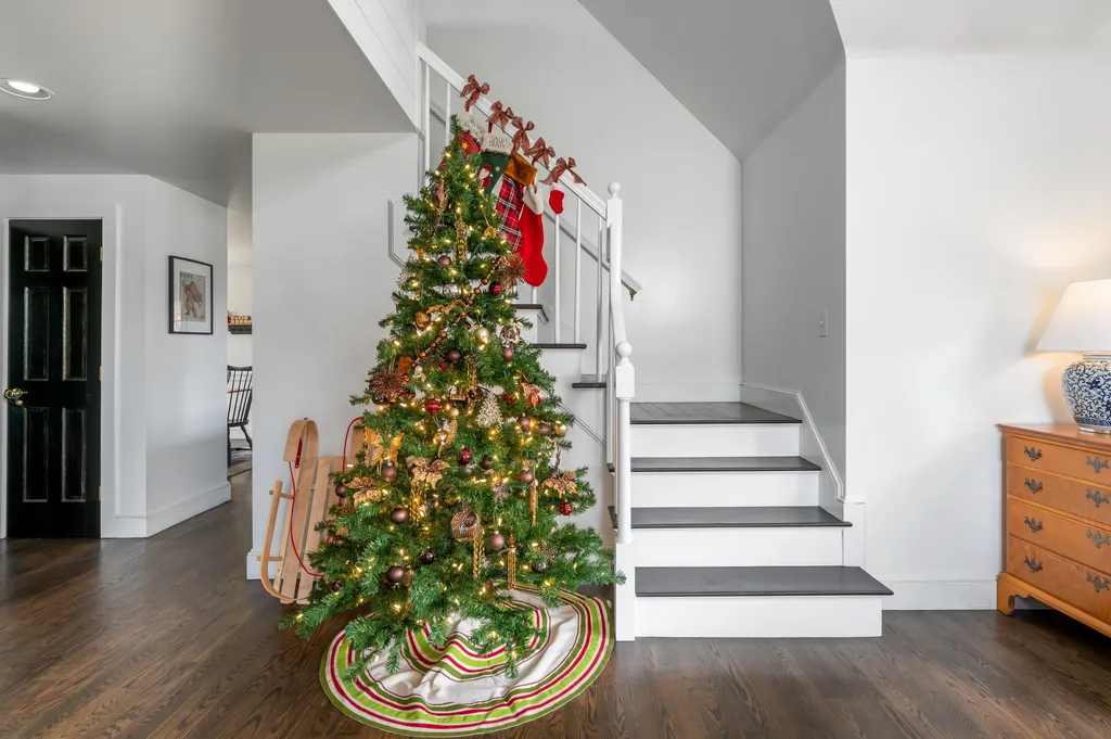 305 Houde Road Eliot ME 03903