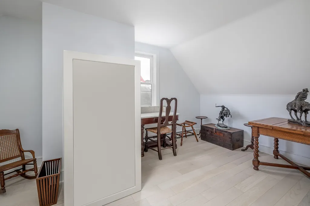 305 Houde Road Eliot ME 03903