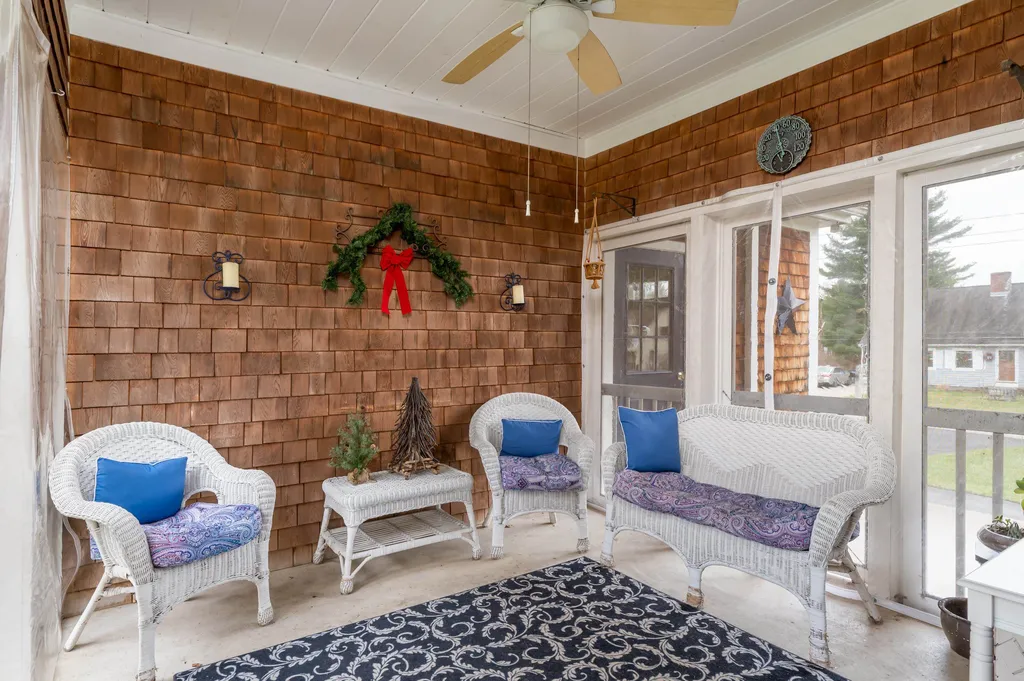 305 Houde Road Eliot ME 03903