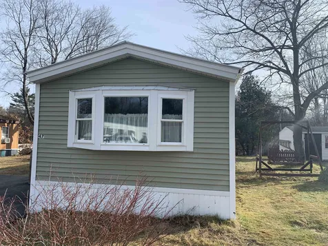 47 Crystal Springs Way Somersworth NH 03878