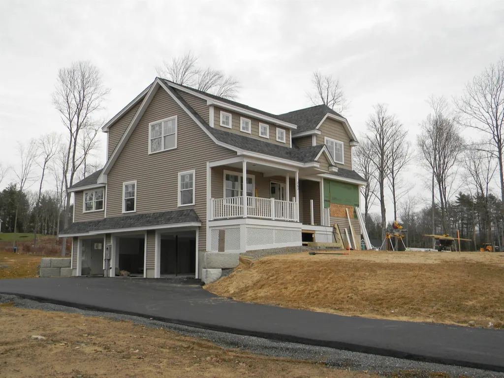 262 Copp Drive Fremont NH 03044