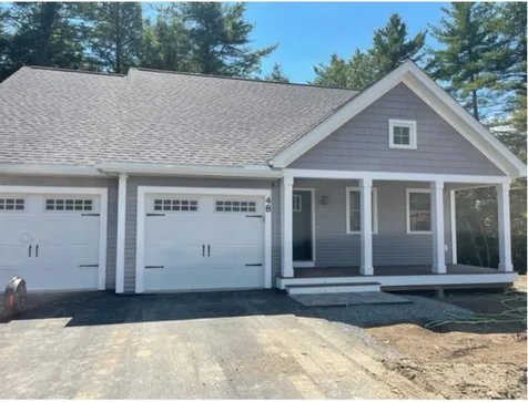 48 Three Ponds Drive Brentwood NH 03833