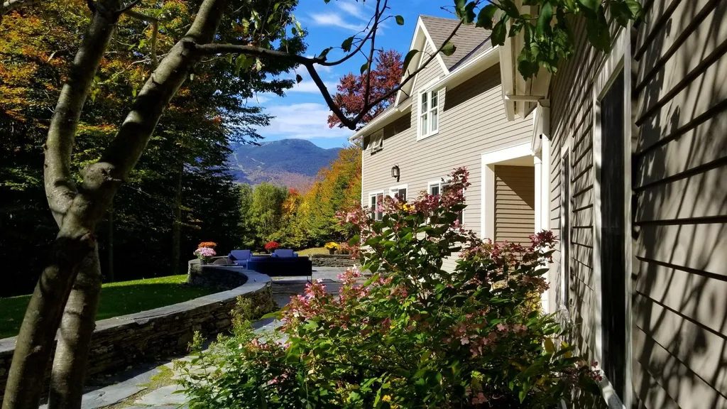 329 Thomas Pasture Road Stowe VT 05672
