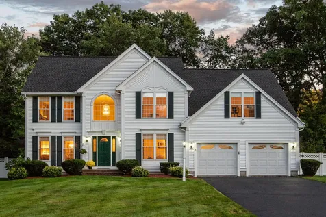 9 Equestrian Road Salem NH 03079