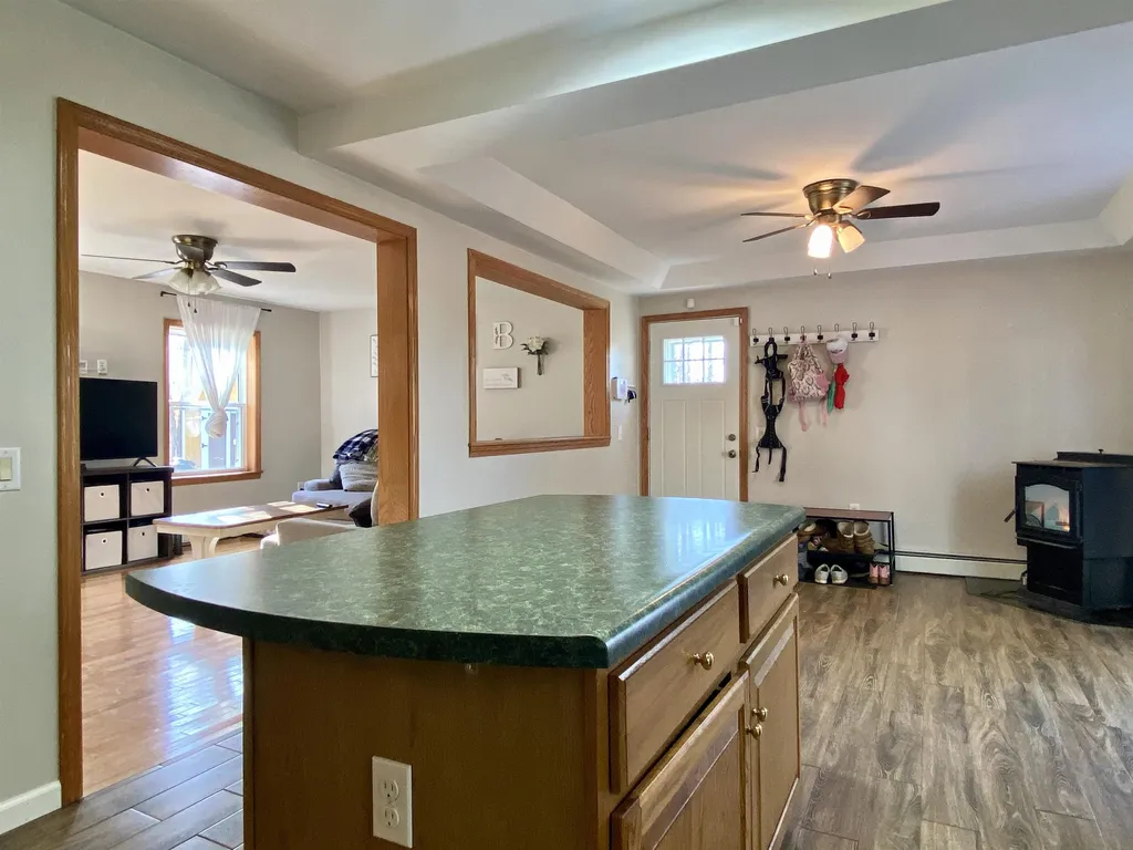 11 Sampson Drive Barnstead NH 03225-3303
