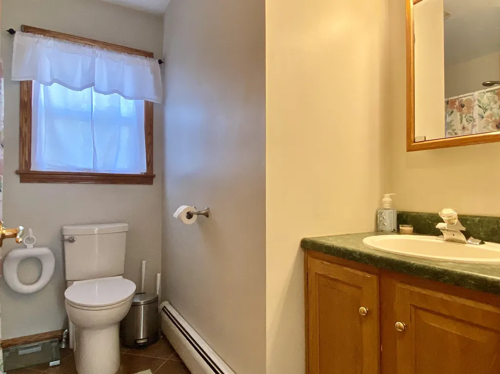 11 Sampson Drive Barnstead NH 03225-3303