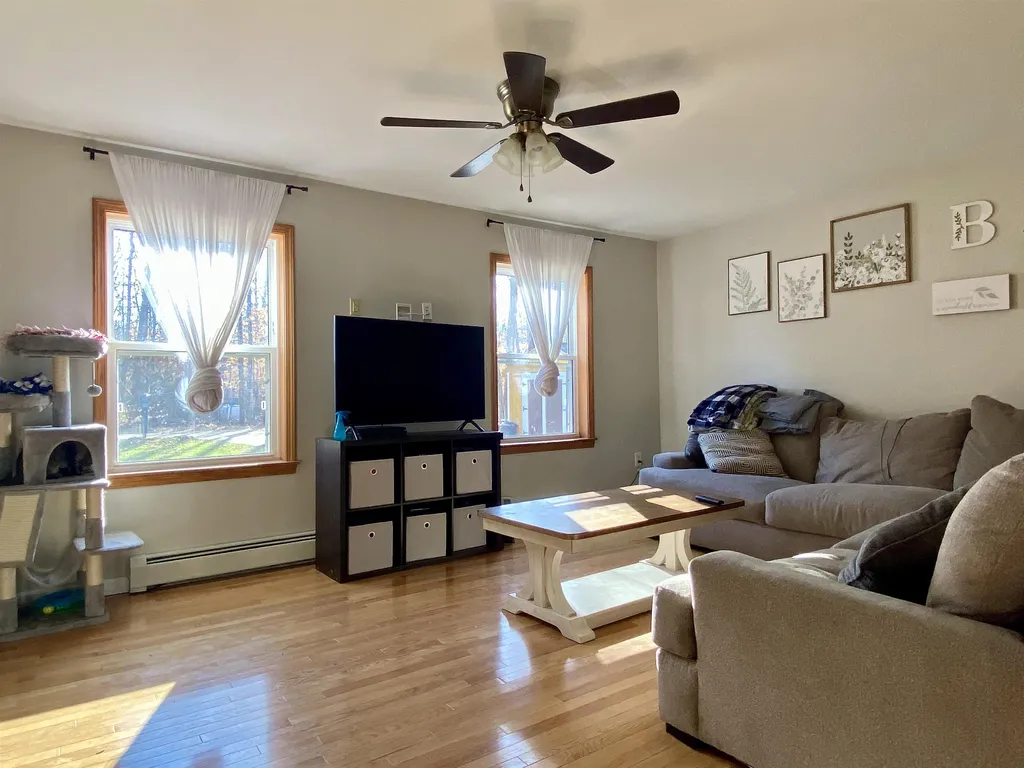 11 Sampson Drive Barnstead NH 03225-3303