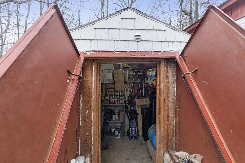 373 Governors Road Milton NH 03851