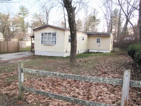 4 Debra Avenue Raymond NH 03077