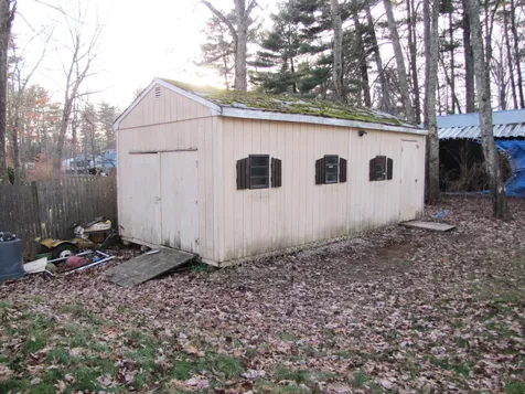 4 Debra Avenue Raymond NH 03077