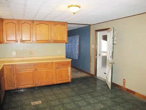 4 Debra Avenue Raymond NH 03077