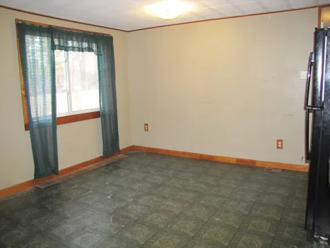 4 Debra Avenue Raymond NH 03077