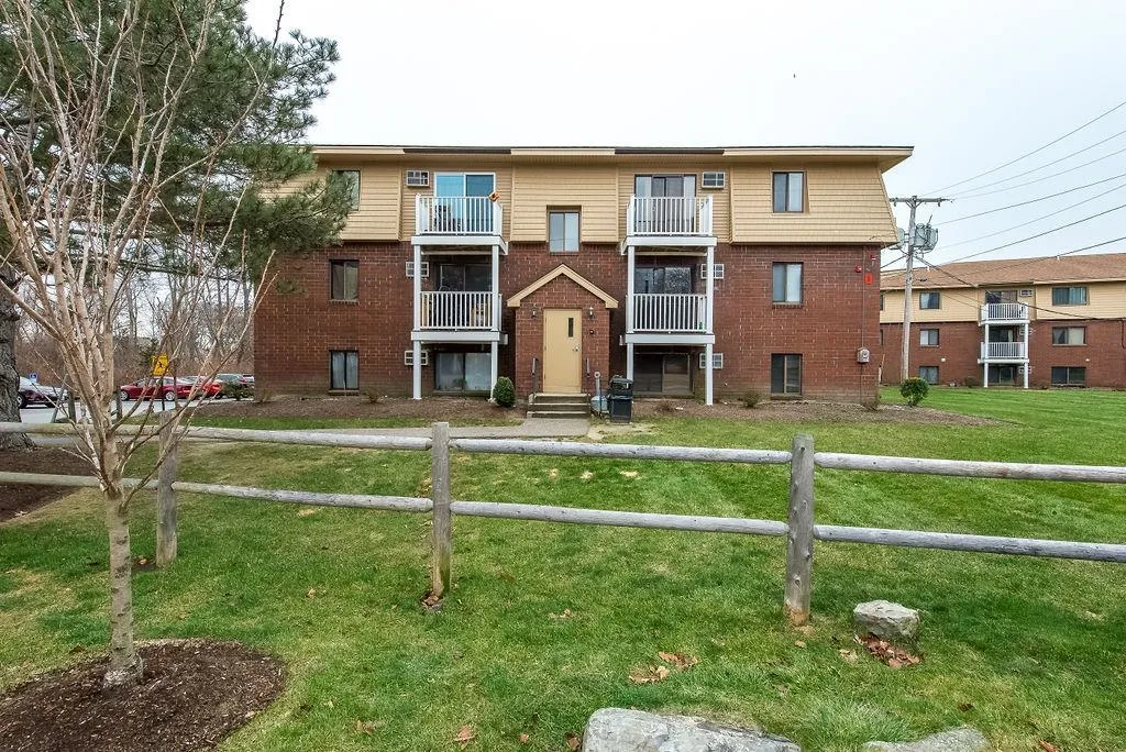 281 Great Bay Woods Newmarket NH 03857
