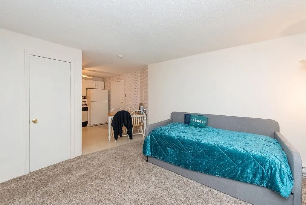 281 Great Bay Woods Newmarket NH 03857