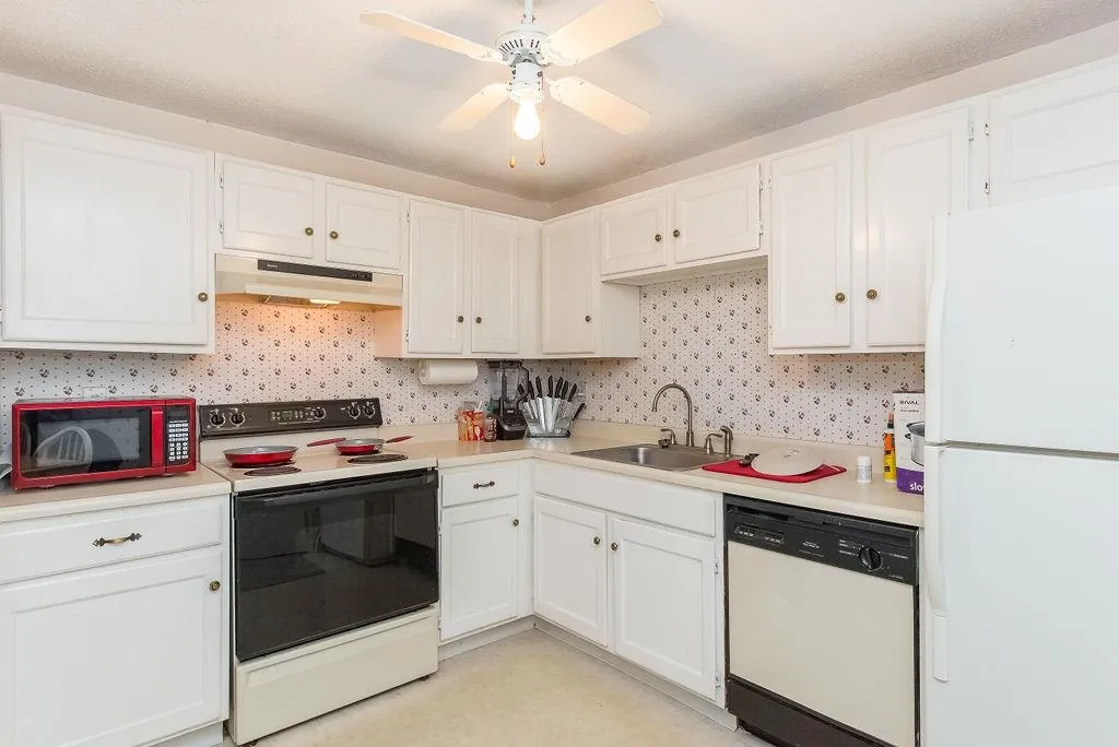 281 Great Bay Woods Newmarket NH 03857