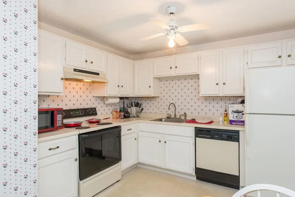 281 Great Bay Woods Newmarket NH 03857