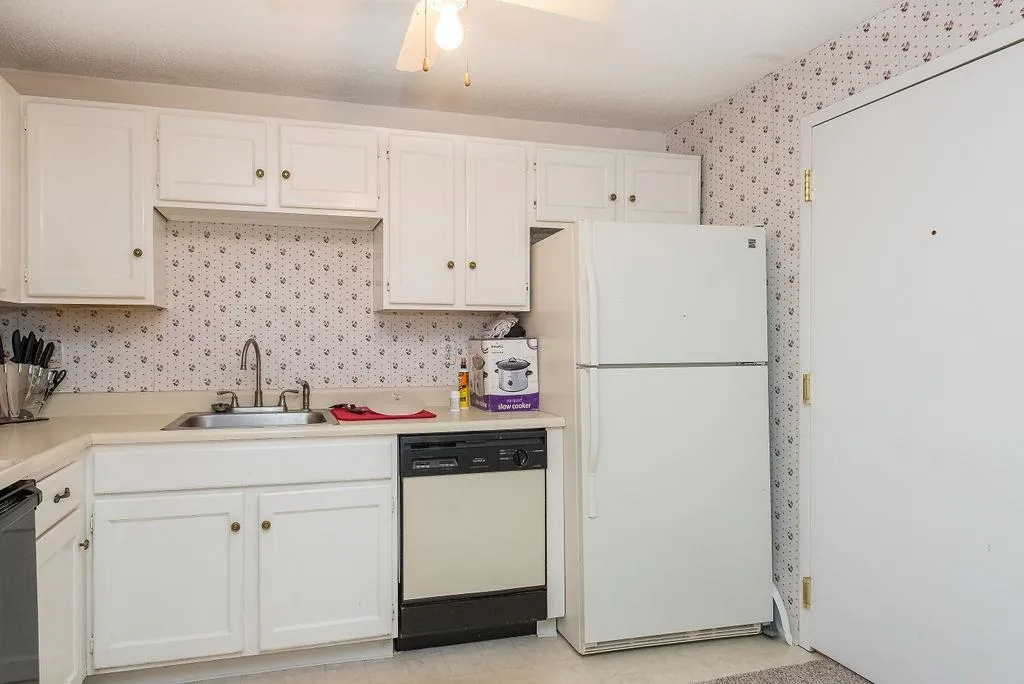 281 Great Bay Woods Newmarket NH 03857