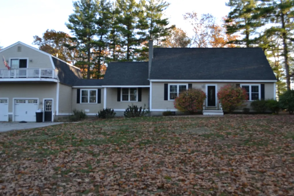 10 Madden Road Derry NH 03038