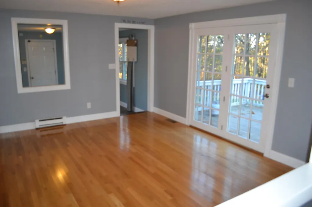 10 Madden Road Derry NH 03038