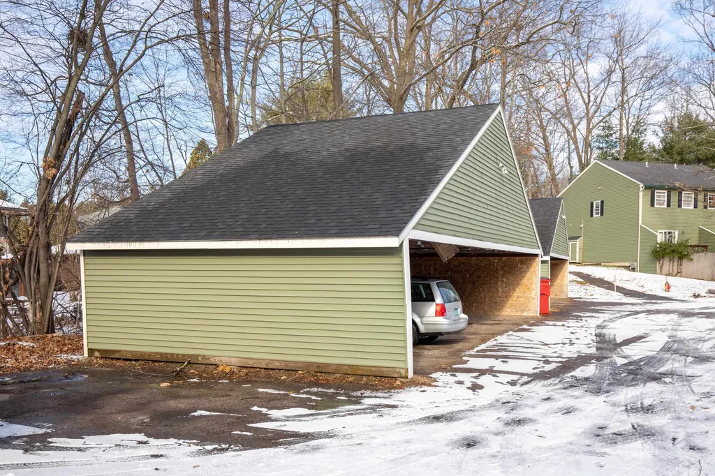 43 Jackson Street Essex VT 05452