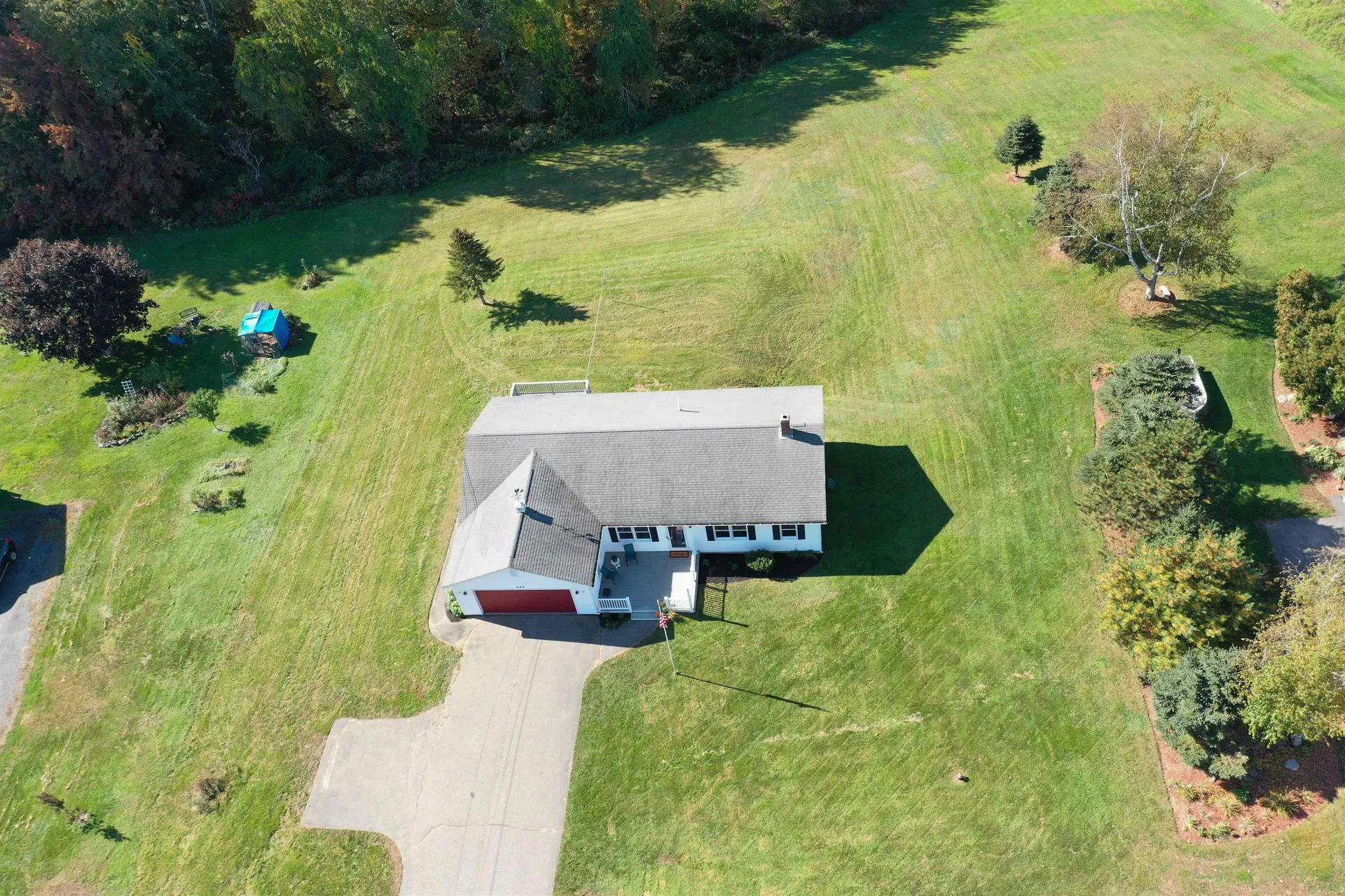 229 Hanscom Road Eliot ME 03903