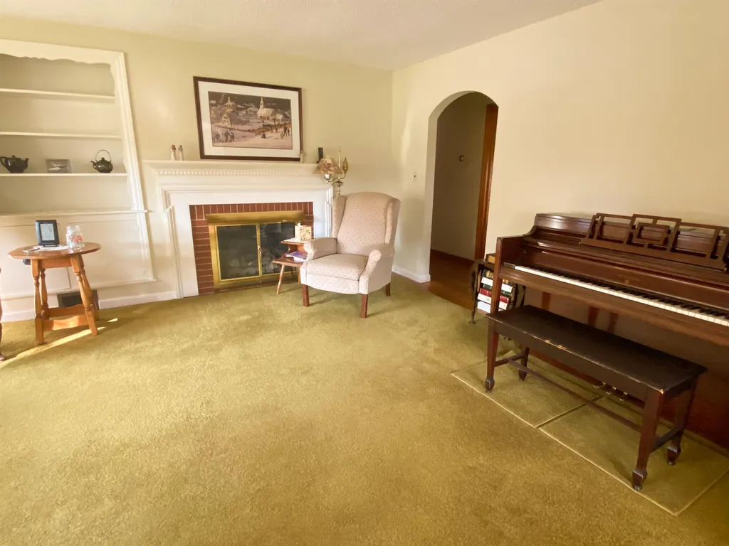 15 Thompson Avenue Ludlow VT 05149