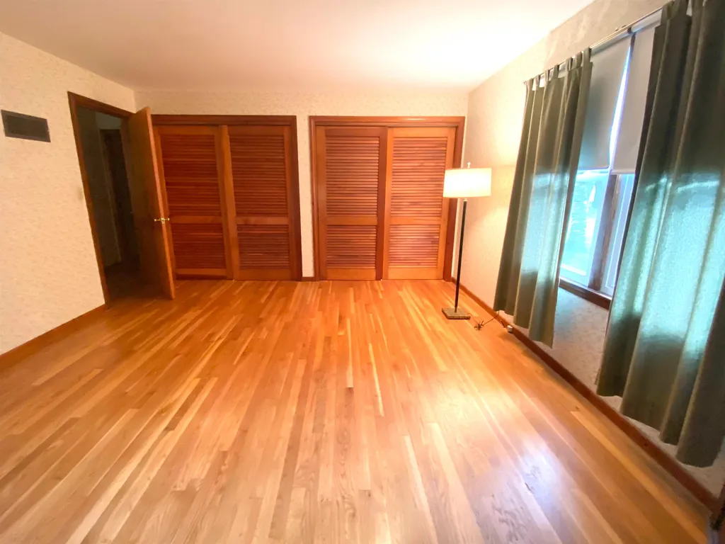 15 Thompson Avenue Ludlow VT 05149