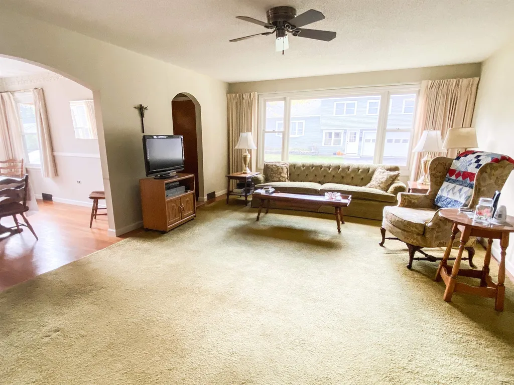 15 Thompson Avenue Ludlow VT 05149