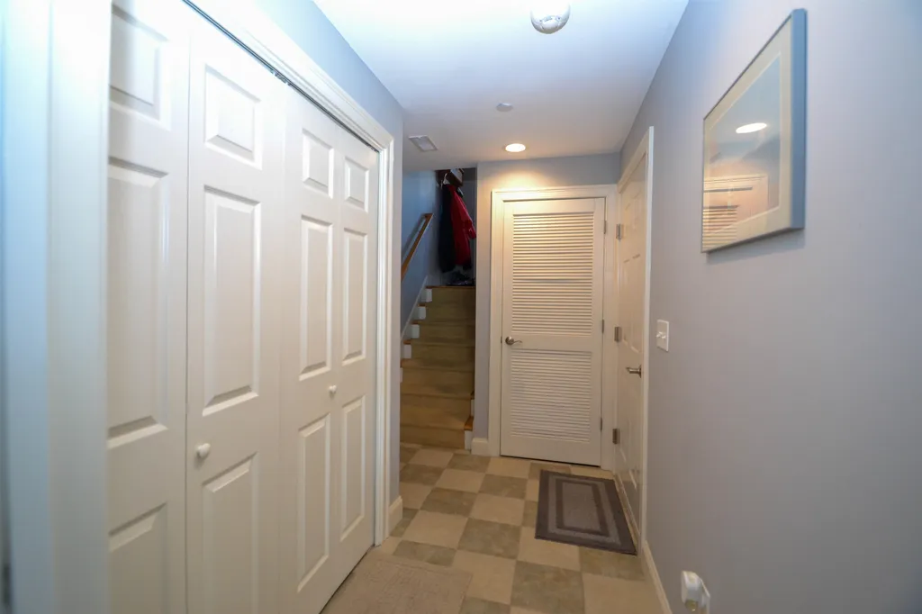 24 Harbor Road Hampton NH 03842