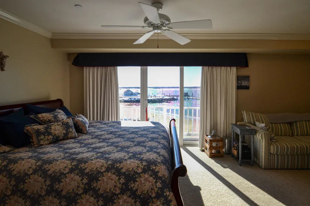24 Harbor Road Hampton NH 03842