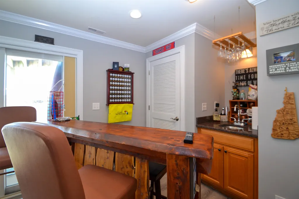 24 Harbor Road Hampton NH 03842