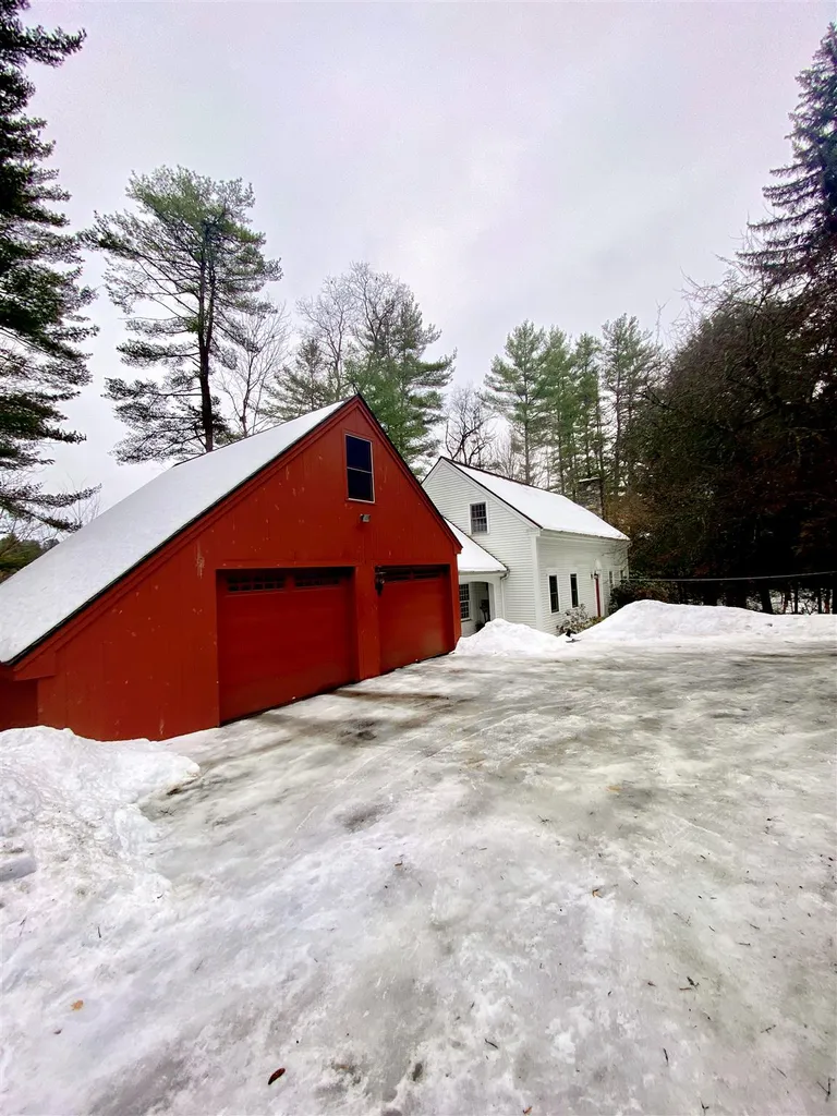 4 Huntley Road Hanover NH 03755