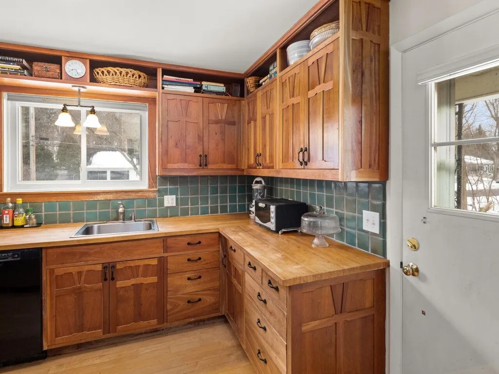 45 Crescent Road Burlington VT 05401